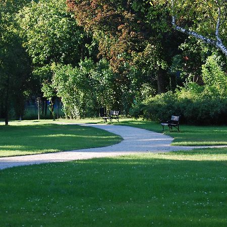 Rezydencja Spalska Spała Extérieur photo